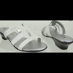 Valerie Stevens Elsa Slip On 9M NEW